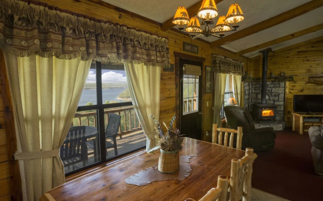 photo 4 of Lake Shore Cabins on Beaver Lake