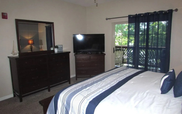 photo 4 of Lake Vacation Condo A-5 on Table Rock Lake by RedAwning