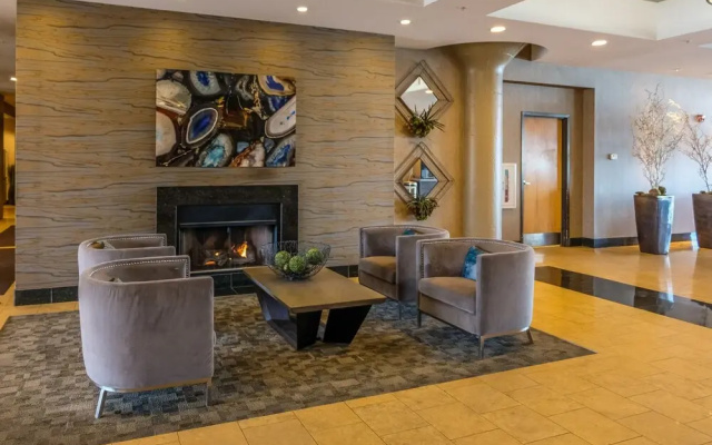 photo 2 of FRONTDESK Waterfront Apts Downtown Cleveland