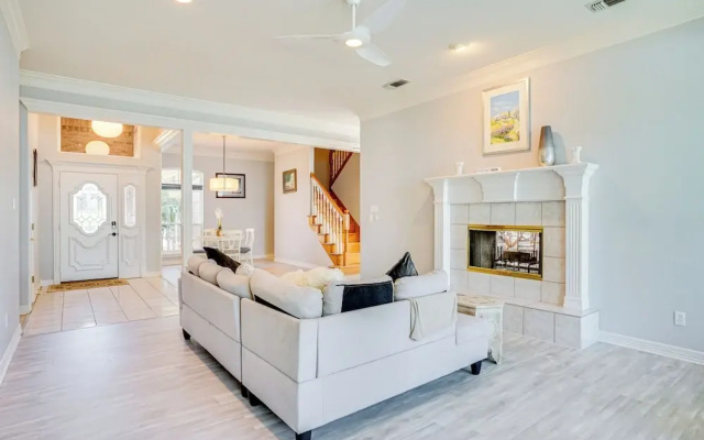 photo 2 of Luxe Lakefront Home in Granbury w/ Hot Tub & Dock