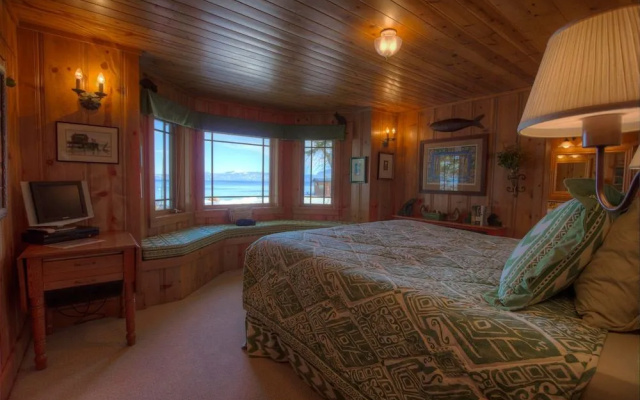 photo 2 of Lakefront History by Lake Tahoe Accommodations