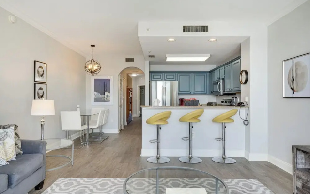 photo 5 of 1 Mi to Disney World: Lakefront Condo in Orlando!