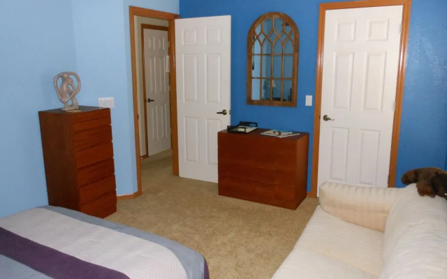 photo 2 of Lakefront Suites