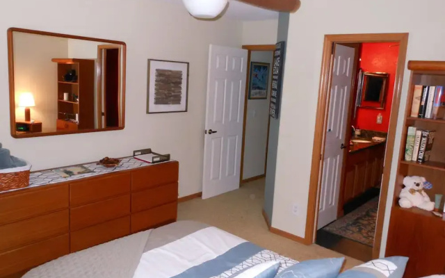 photo 4 of Lakefront Suites