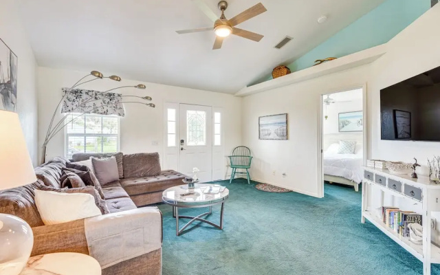 photo 2 of Lakefront Venice Home: 4 Mi to Manasota Key Beach!
