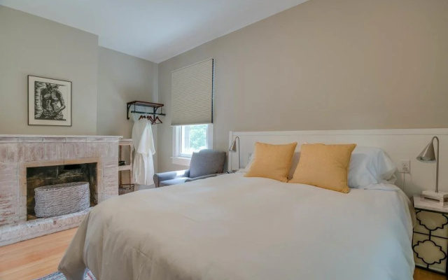 photo 5 of Lakehouse Inn