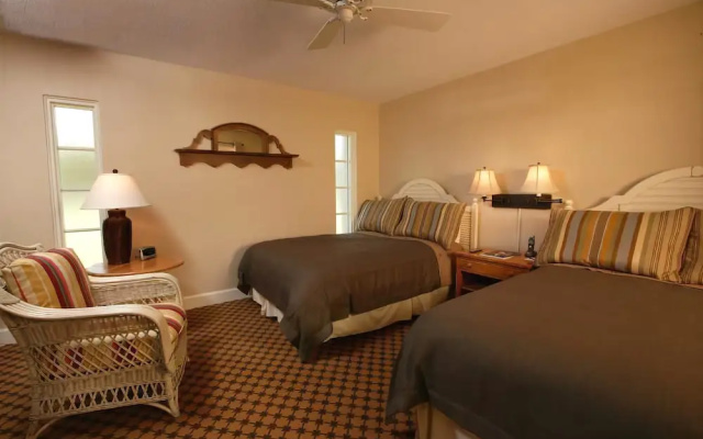 photo 2 of Lakeside Cottages at The Bay Hill Club