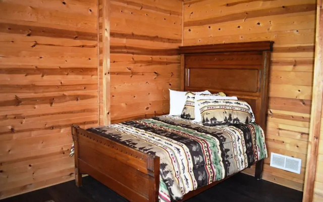photo 2 of Lakeside Lodge