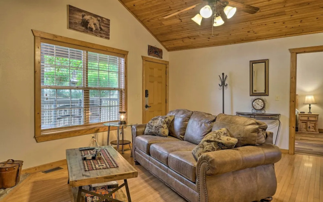 photo 2 of Lakeside Branson West Abode w/ Deck & Pool Access