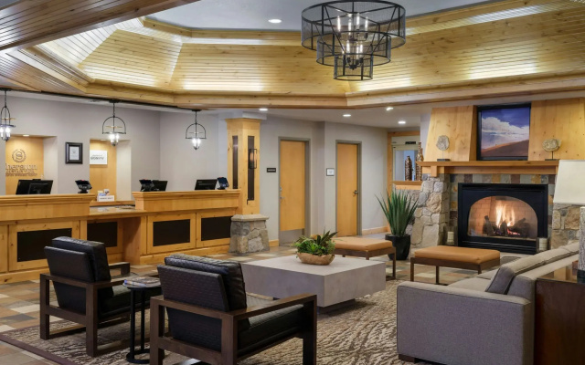 photo 2 of Sheraton Lakeside Terrace Villas at Mountain Vista, Avon, Vail Valley