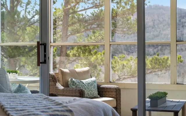 photo 4 of Lakeview Enchantment - Balcony