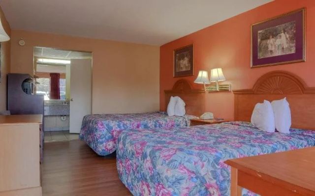 photo 3 of Lakeview Inn