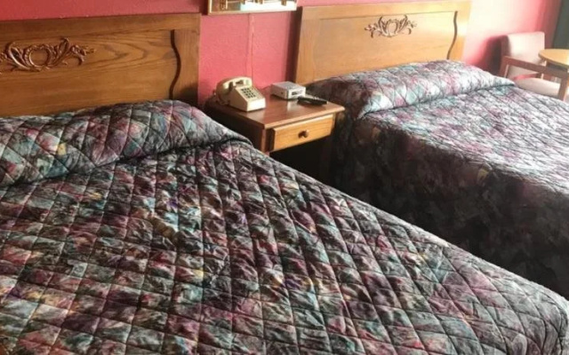photo 4 of Lakeview Inn