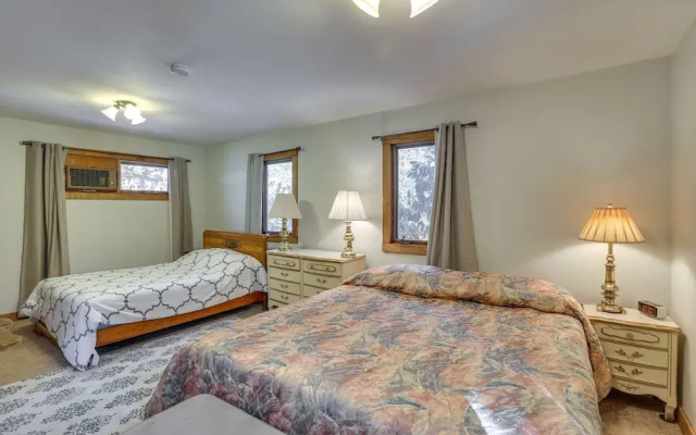 photo 4 of 7 Mi to Downtown Denver: Lakewood Gem w/ Deck!