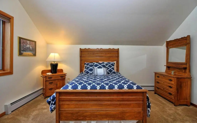 photo 4 of Lakewood Lodge