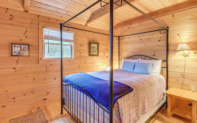 photo 2 of Lamoine Cabin w/ Deck ~ 16 Mi to Acadia Natl Park