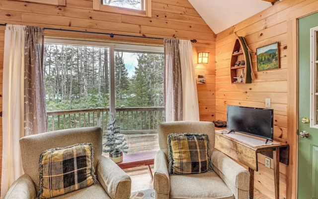 photo 4 of Lamoine Cabin w/ Deck ~ 16 Mi to Acadia Natl Park