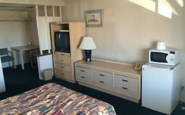 photo 3 of Lamplighter Motel