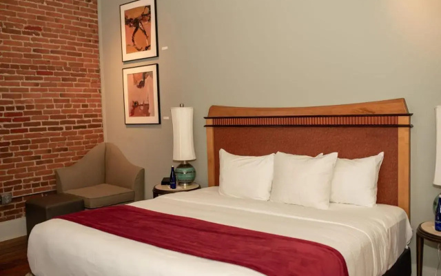 photo 2 of Lancaster Arts Hotel