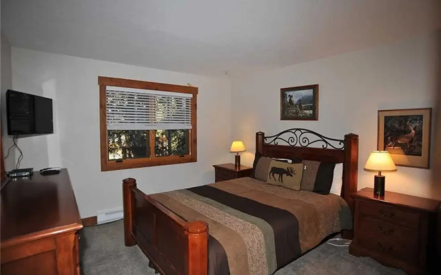 photo 2 of Lance's West 6 Condo with Pool & Hot Tub