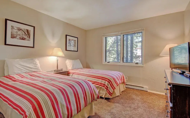 photo 5 of Lances West 7 2 Bedroom Condo by RedAwning