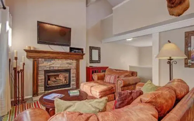 photo 2 of Lance'S West 7 Condominium