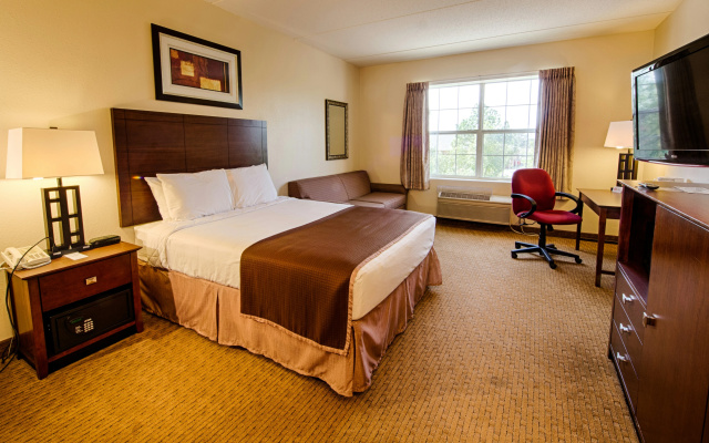 photo 4 of Landmark Inn Fort Liberty