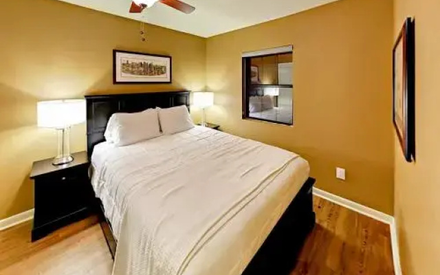photo 2 of Landmark McMillin Court Apartment 3 by RedAwning