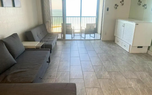 photo 3 of Landmark Towers 708 2 Br condo by RedAwning