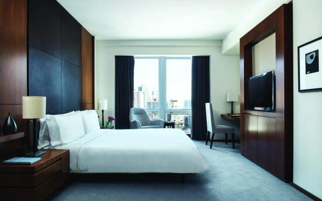 photo 2 of The Langham, New York, Fifth Avenue