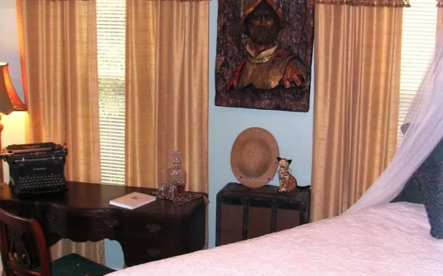 photo 4 of Larelle House Bed and Breakfast