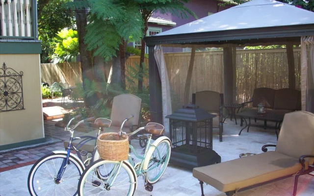 photo 5 of Larelle House Bed and Breakfast
