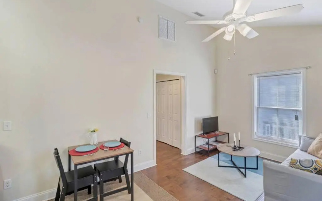 photo 4 of Large 1 BR carriage house in historic SPR