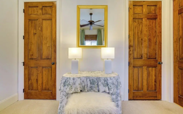 photo 4 of Large, Elegant Home < 2 Miles to Ole Miss!