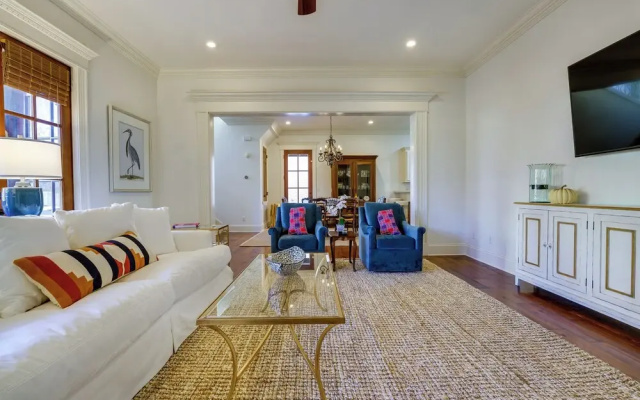 photo 5 of Large, Elegant Home < 2 Miles to Ole Miss!