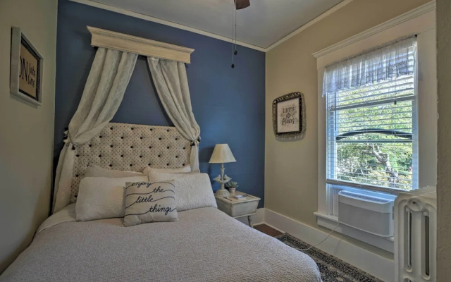photo 3 of Luxe Lake Geneva Retreat in Downtown!