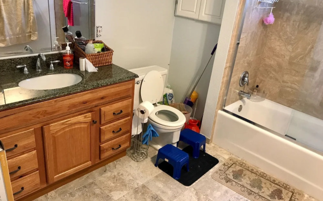 photo 4 of Large Redmond House Close to Downtown