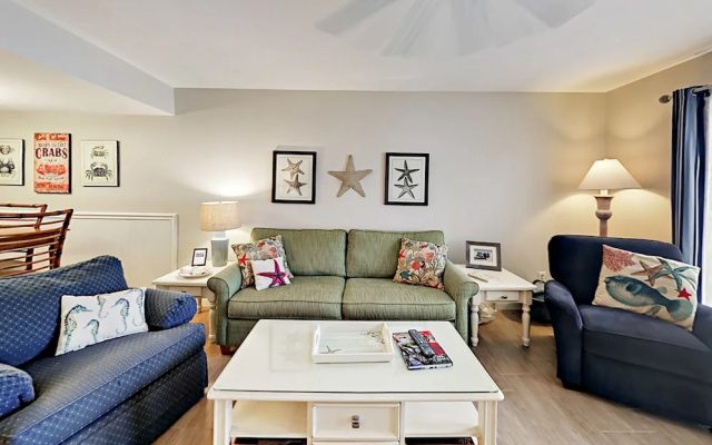 photo 2 of Large Surf Court Villas Condo Unit 46 3 Bedrooms 2.5 Bathrooms Condo