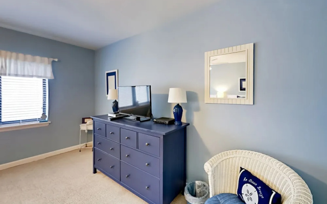 photo 5 of Large Surf Court Villas Condo Unit 46 3 Bedrooms 2.5 Bathrooms Condo