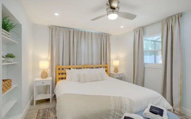 photo 2 of Largo Escape w/ Heated Pool & Lanai Oasis!