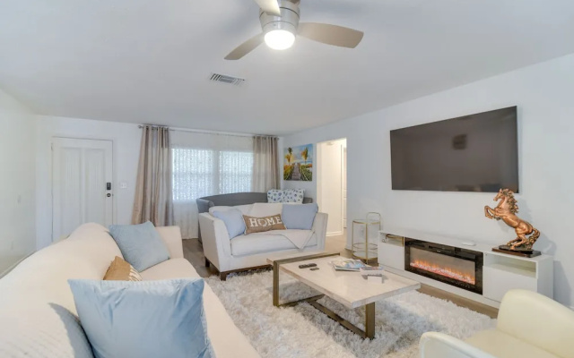 photo 5 of Largo House w/ Backyard Oasis & Proximity to Beach