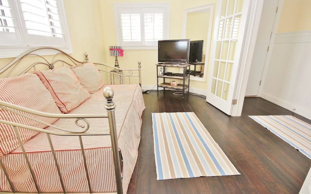 photo 5 of Las Brisas 424 Apartment 2