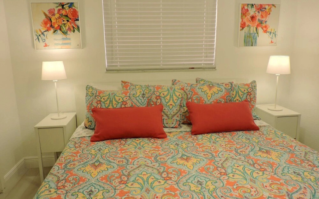 photo 2 of Las Brisas 5/3 For10 Guests Heated Pool Beach 1 Mi