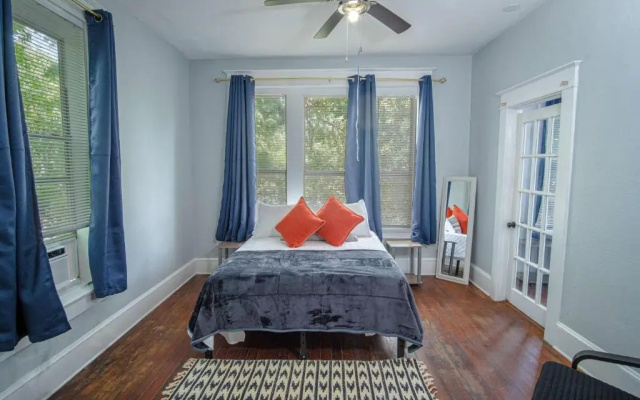 photo 4 of Las Carolinas #4 Cozy 1BR1BA Sleeps 5