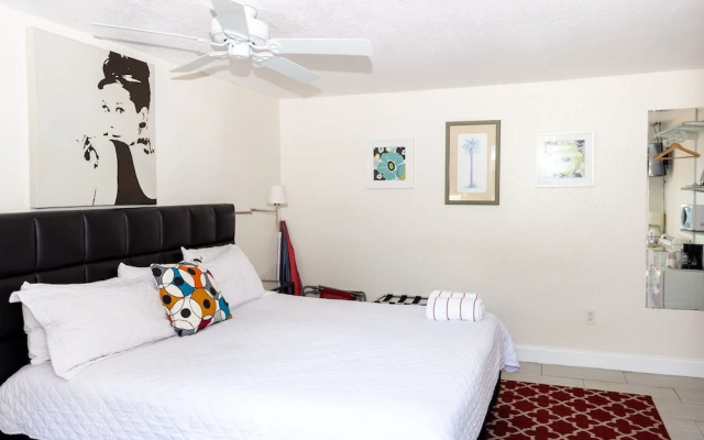 photo 5 of Las Olas Guesthouse at 15th Avenue