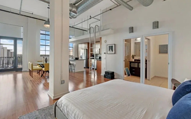 photo 2 of Las Olas Loft Unit Two by Sextant
