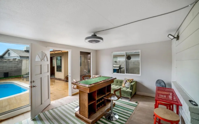 photo 5 of Las Vegas - 5 Mins From The Strip 4 Bedroom Home by RedAwning