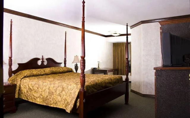 photo 3 of Las Vegas Club Hotel
