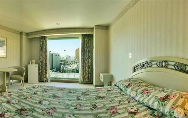 photo 5 of Las Vegas Club Hotel