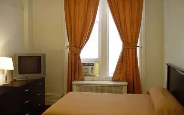 photo 5 of The Latham Hotel